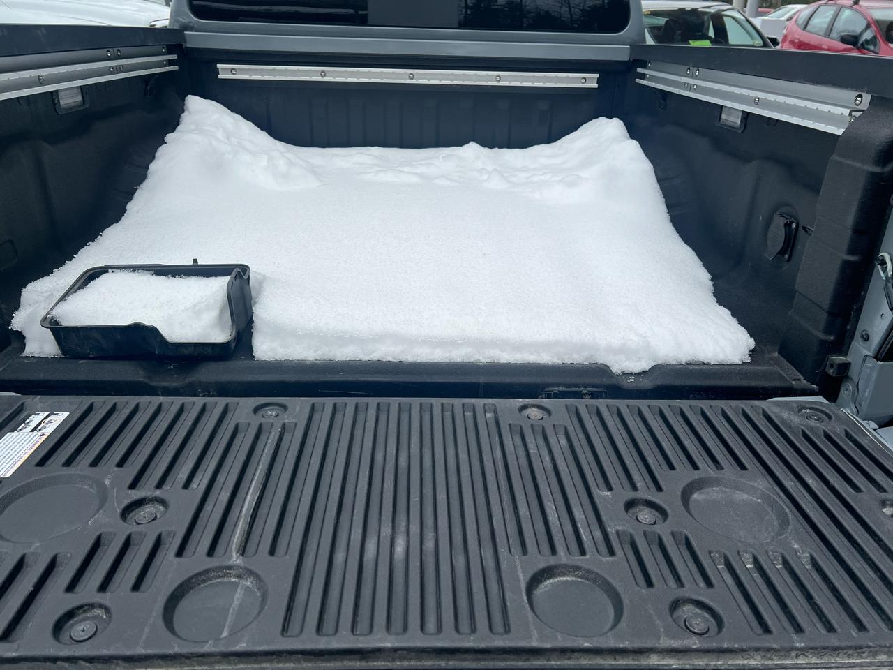 Nissan Frontier PRO-4X Crew Cab 4WD at 2023