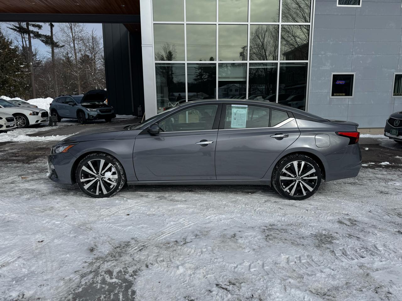 Nissan Altima Platinum 4D Sedan AWD 2.5 2020
