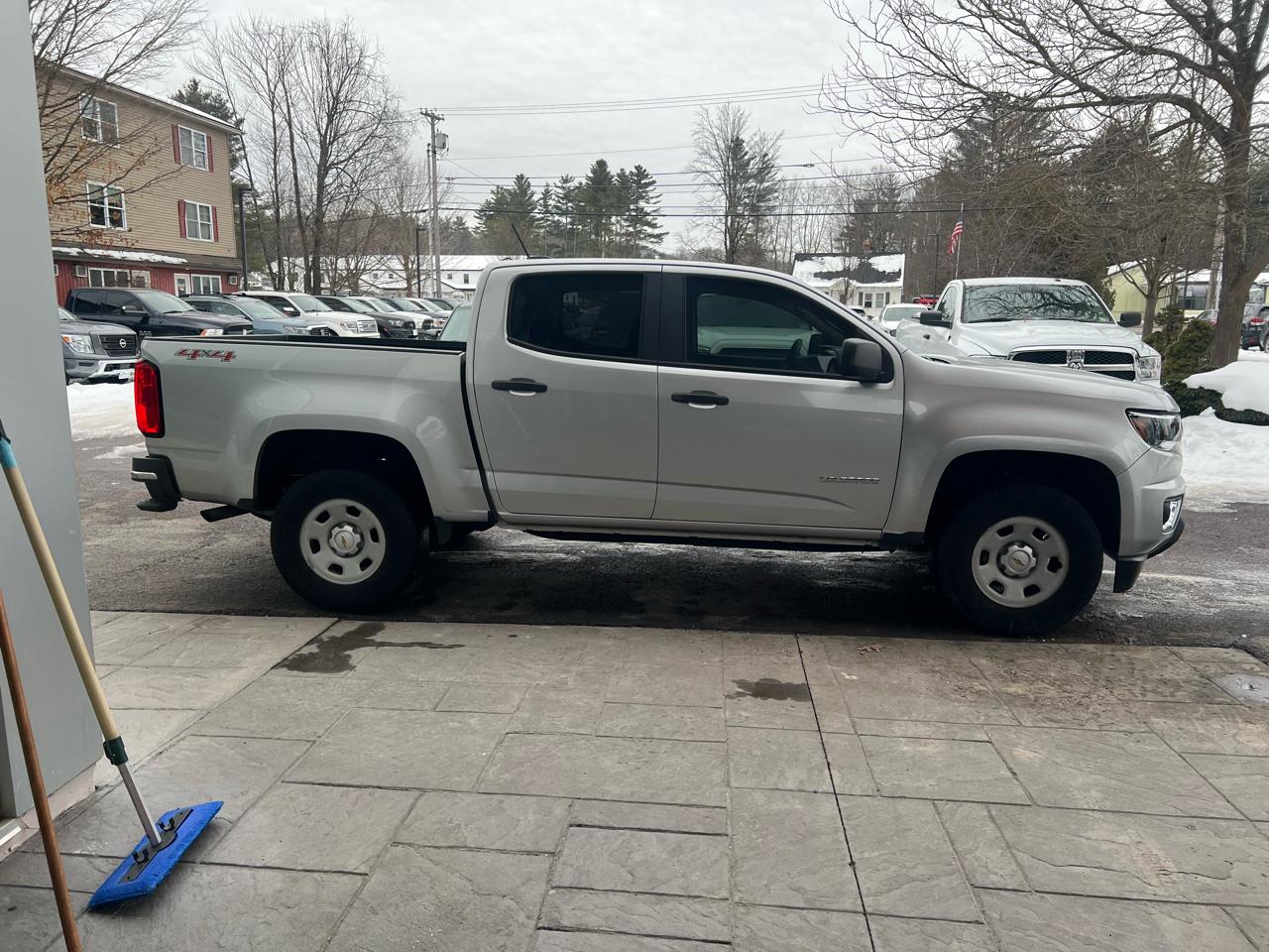 Chevrolet Colorado W/T Crew Cab 4WD 2017