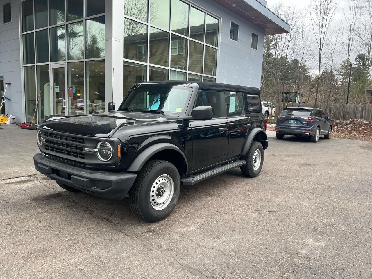 2022 Ford Bronco Base 4D SUV