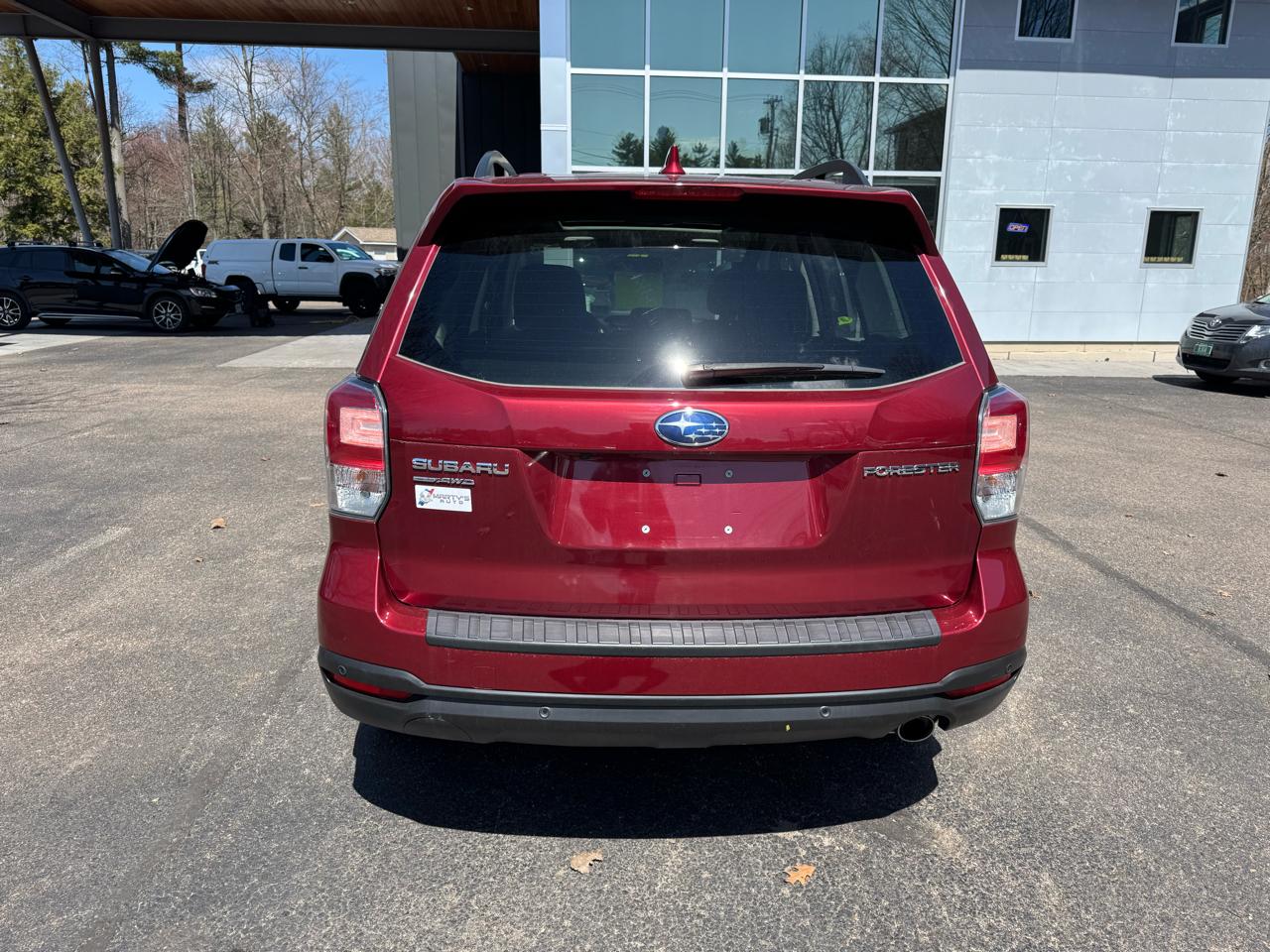 Subaru Forester 2.5i Touring 4D SUV at 2018