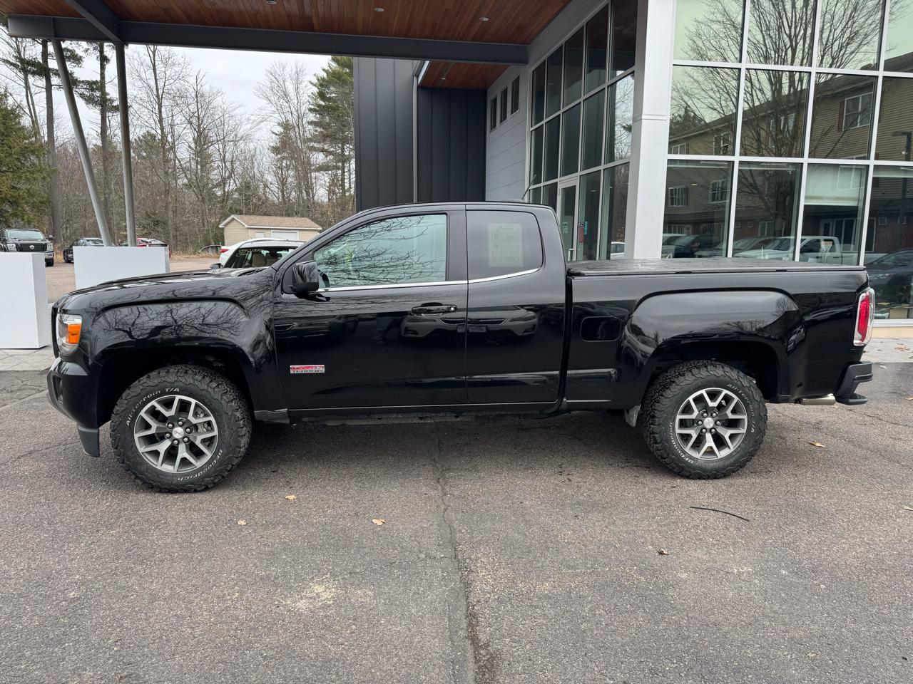 GMC Canyon SLE Ext Cab 4WD 2015