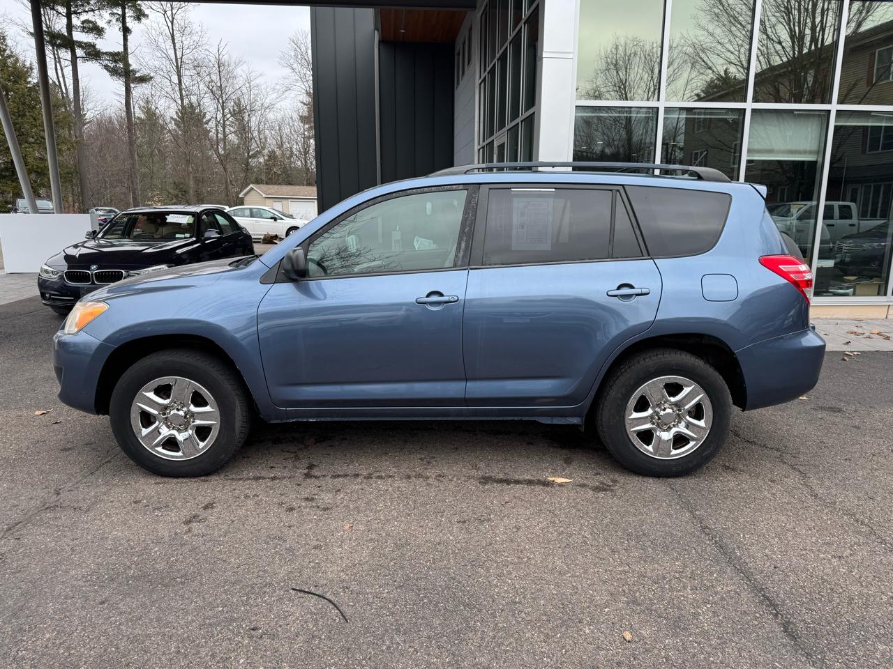 Toyota RAV4 Base 4D Hardtop 4WD 2012