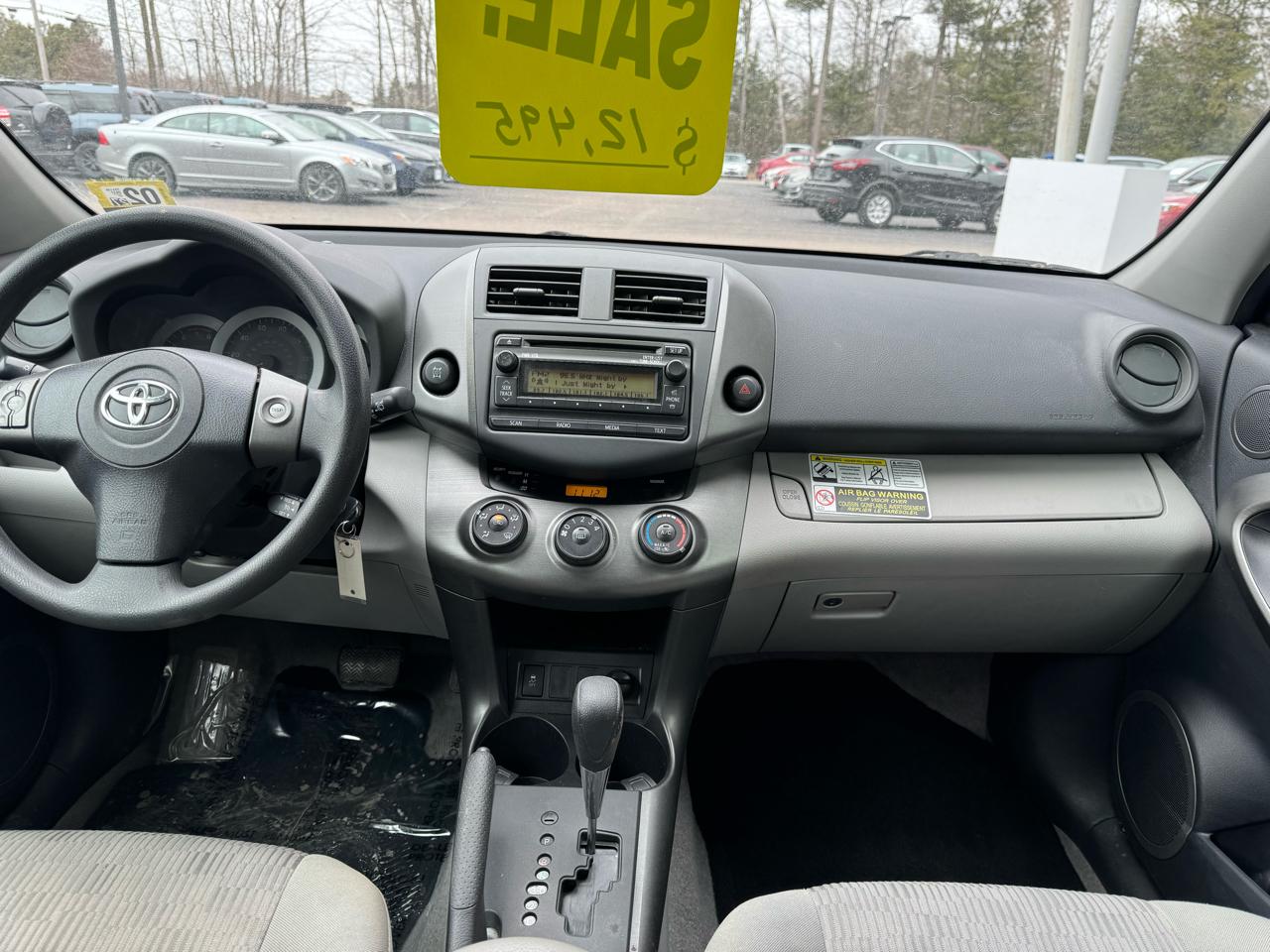 Toyota RAV4 Base 4D Hardtop 4WD 2012