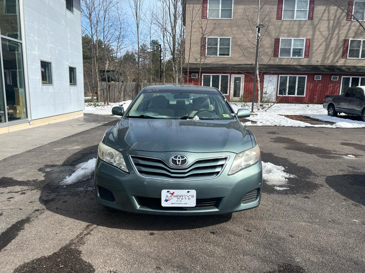 Toyota Camry Base 4D Sedan 2010