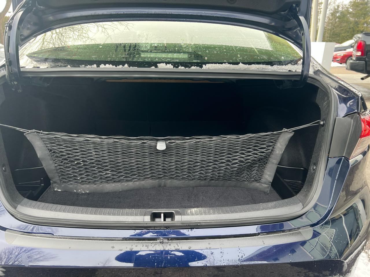 Toyota Corolla LE Hyb 4D Sedan 2025