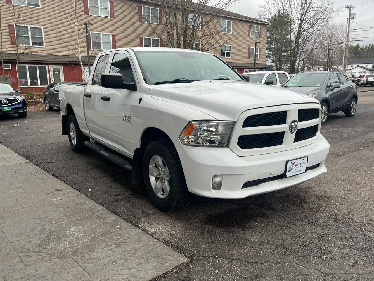 RAM 1500 Tradesman Quad Cab 4WD 2017
