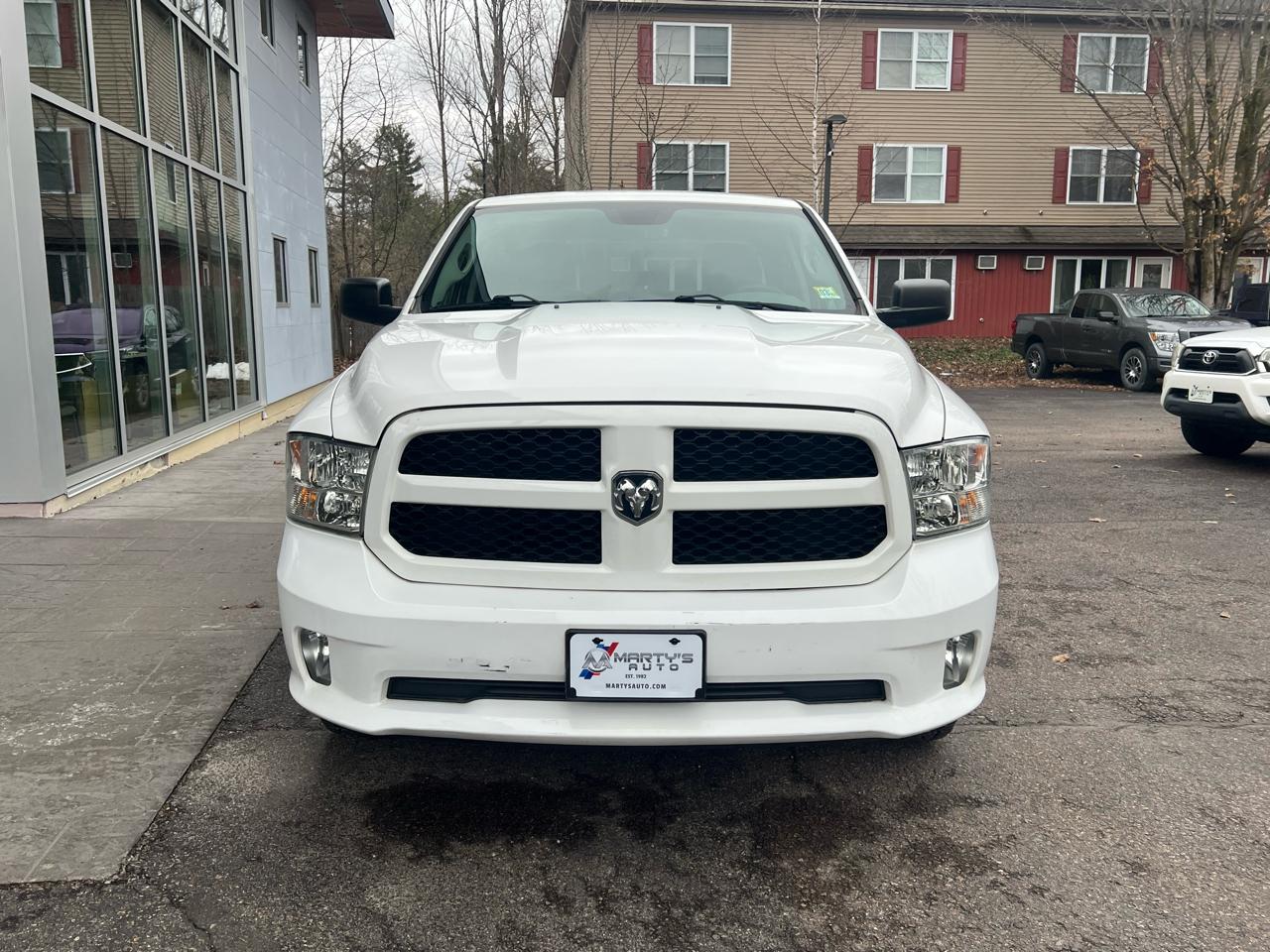 RAM 1500 Tradesman Quad Cab 4WD 2017