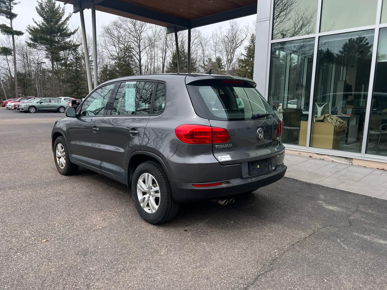 Volkswagen Tiguan S 4D SUV 4Motion 2013