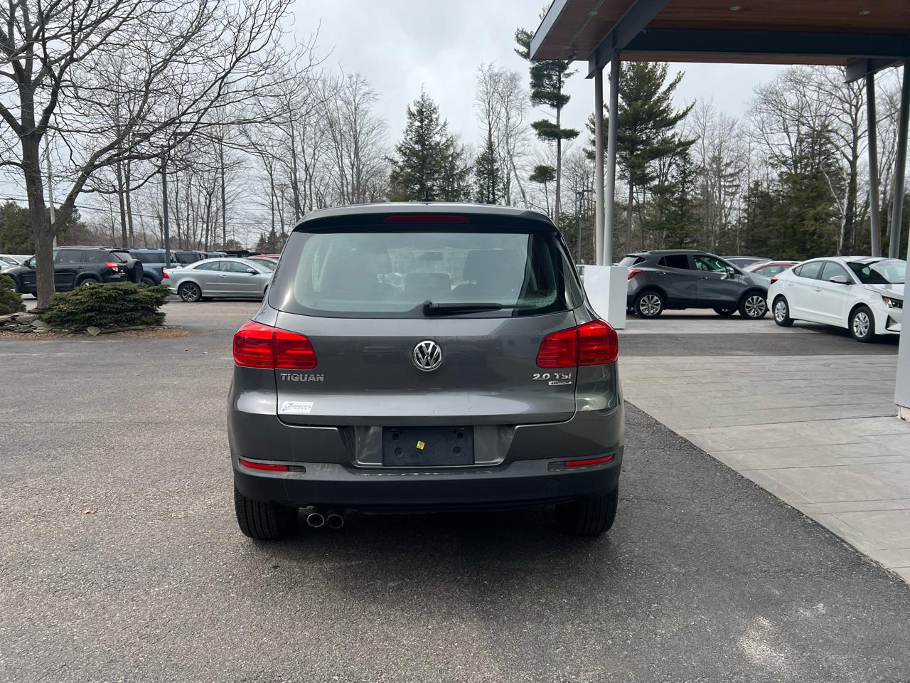 Volkswagen Tiguan S 4D SUV 4Motion 2013