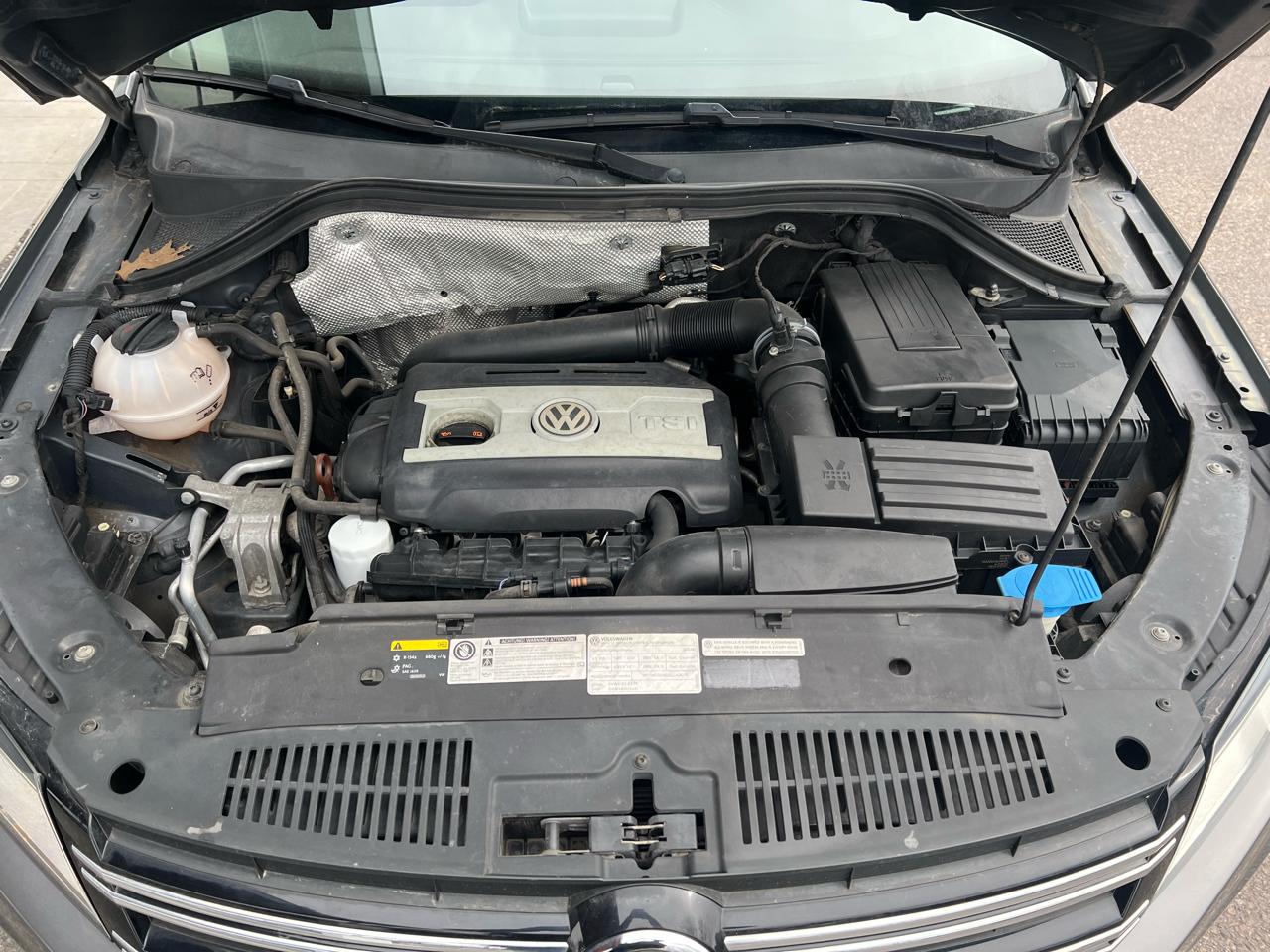 Volkswagen Tiguan S 4D SUV 4Motion 2013