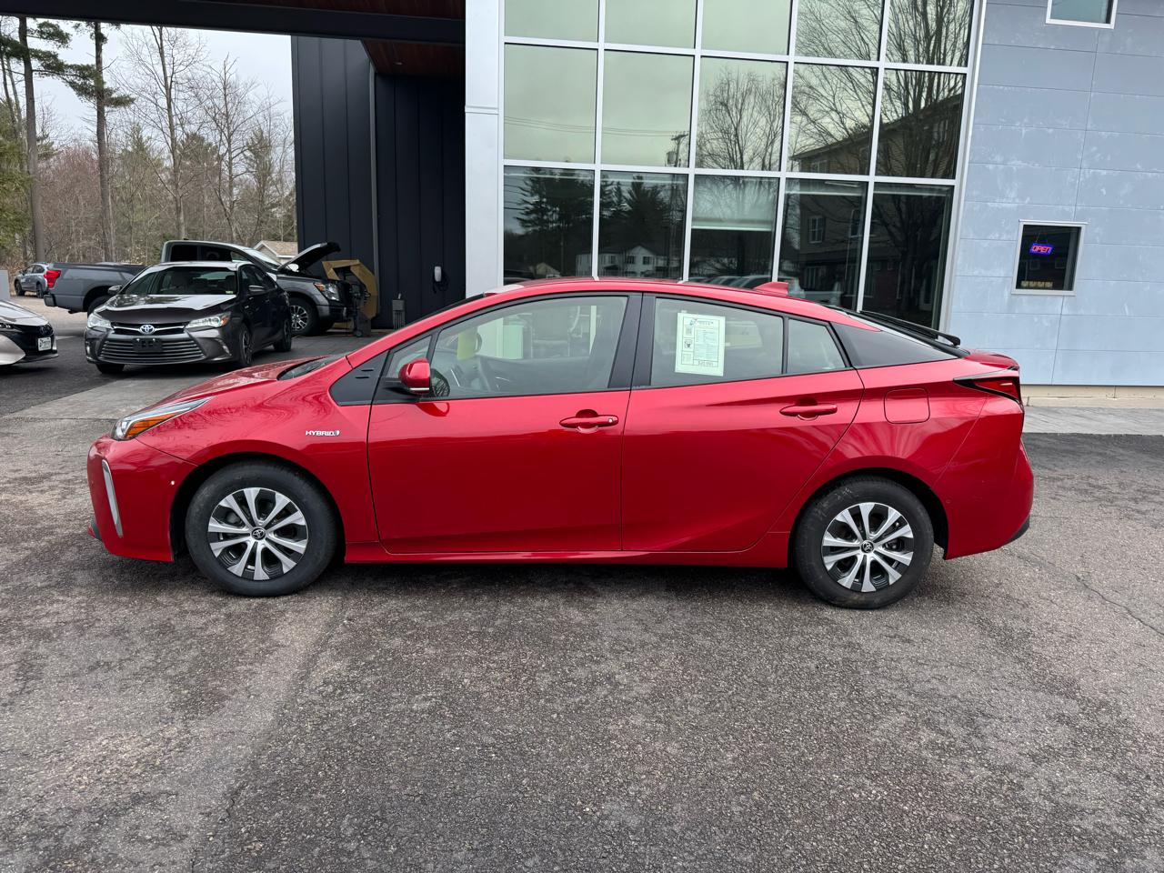 Toyota Prius LE 4D Hatchback AWD-e 2021