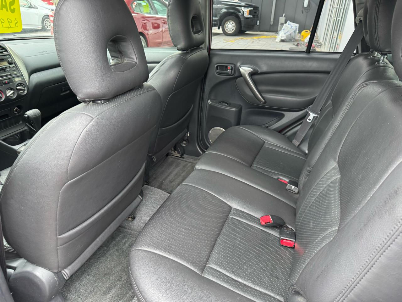 Toyota RAV4 Base 4D Hardtop 4WD 2005