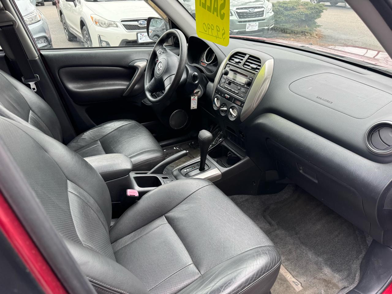 Toyota RAV4 Base 4D Hardtop 4WD 2005