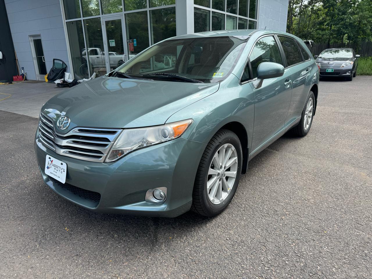 Toyota Venza 4D SUV AWD 4cyl 2011