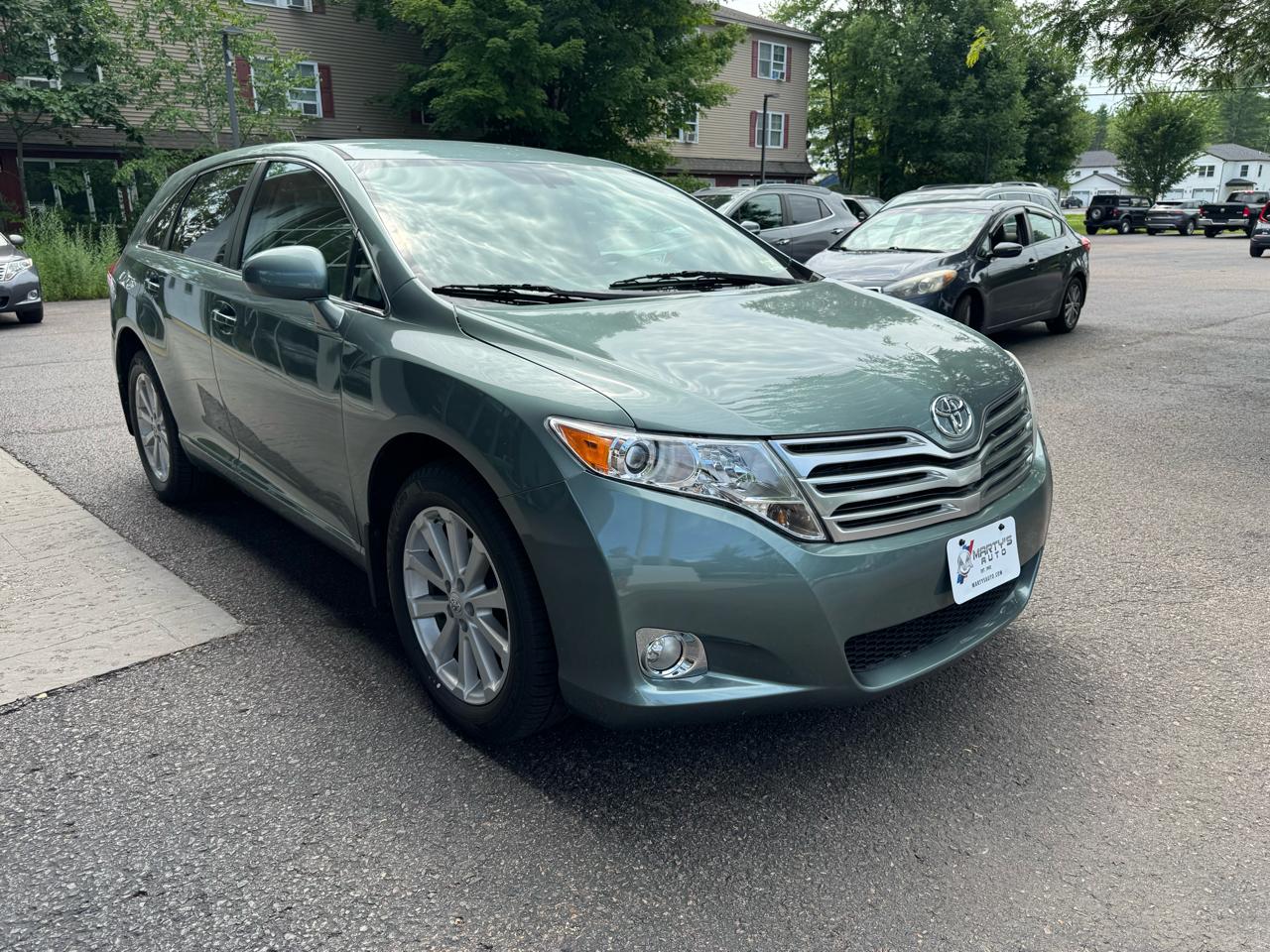 Toyota Venza 4D SUV AWD 4cyl 2011