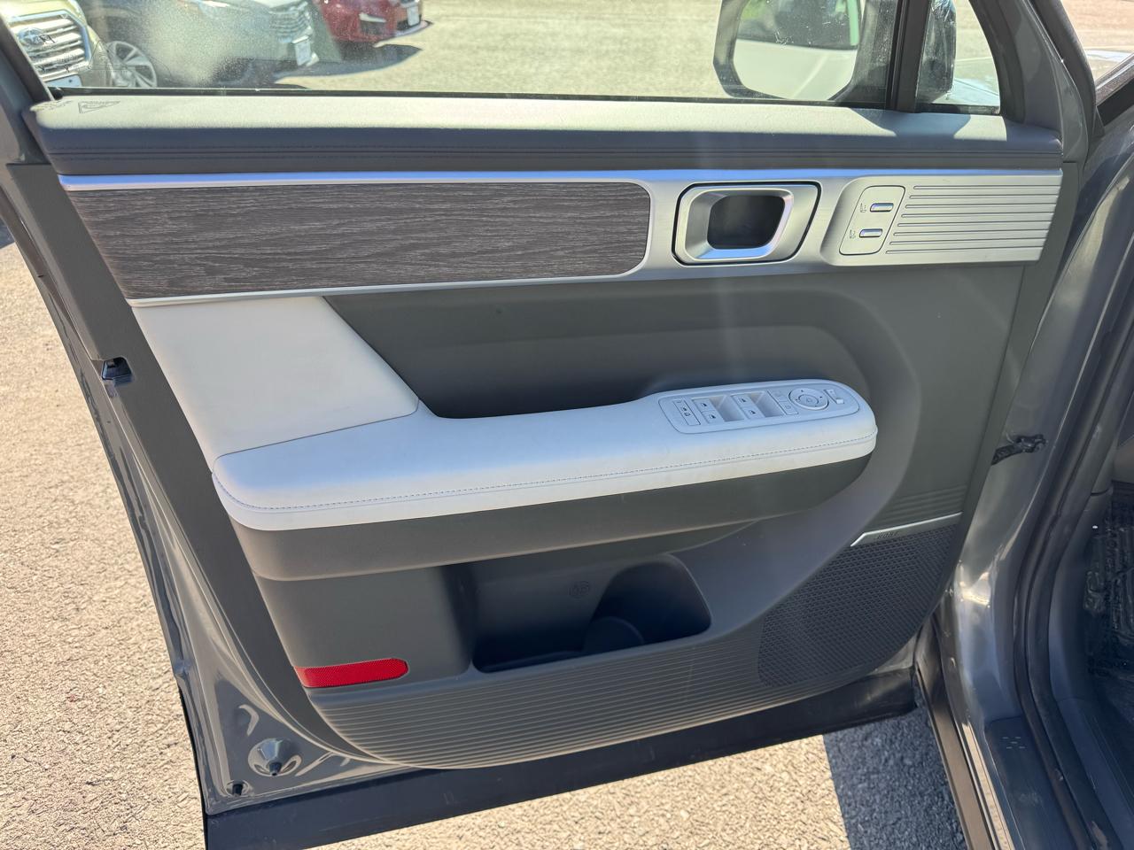 Hyundai Santa Fe Limited HEV 4D SUV FWD 2025