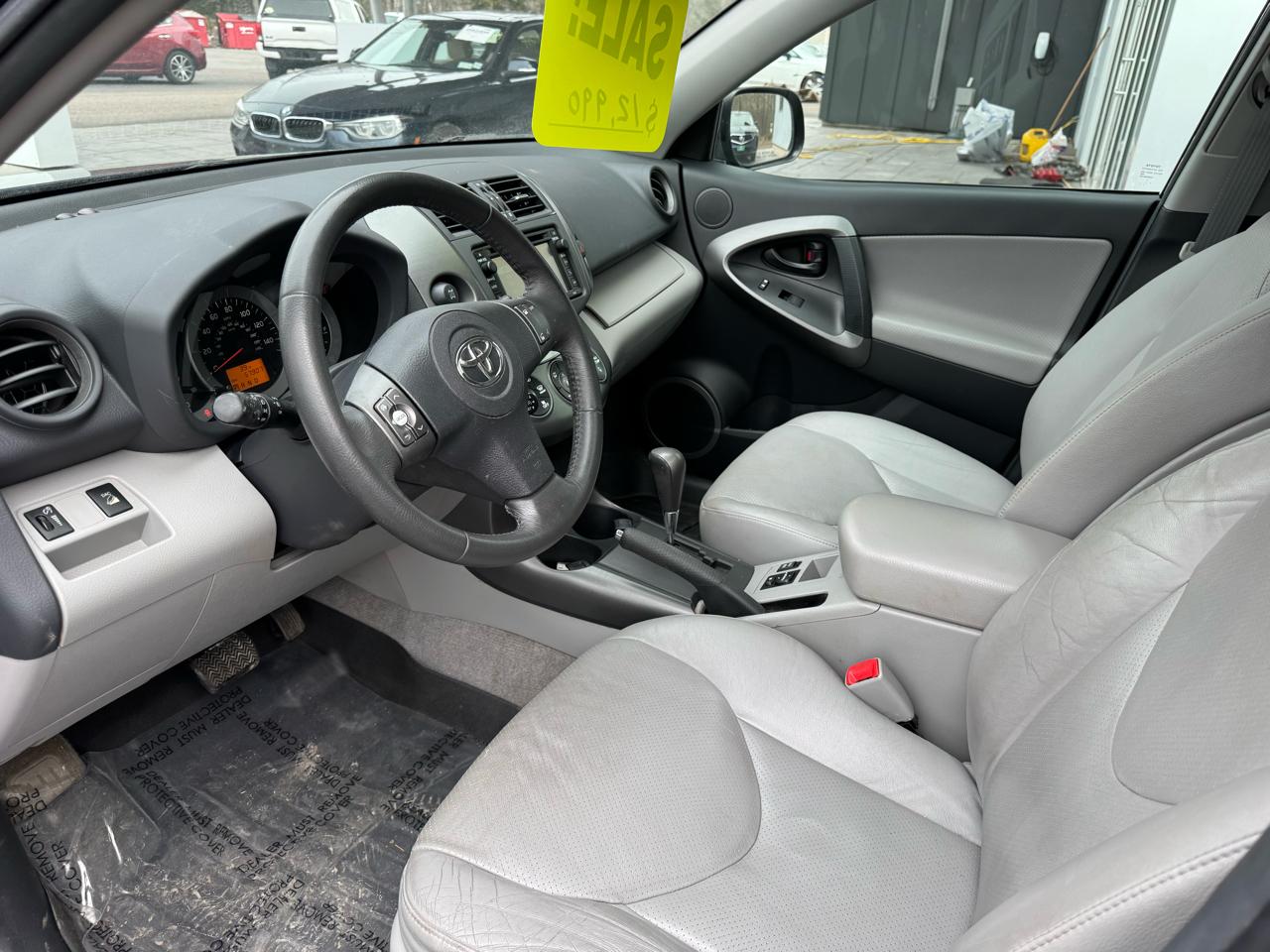 Toyota RAV4 Limited 4D Hardtop 4WD 2012
