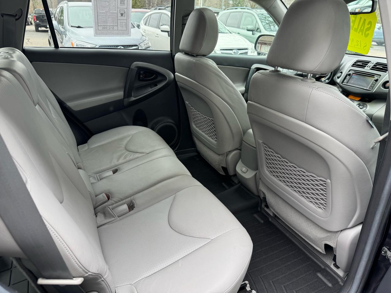 Toyota RAV4 Limited 4D Hardtop 4WD 2012