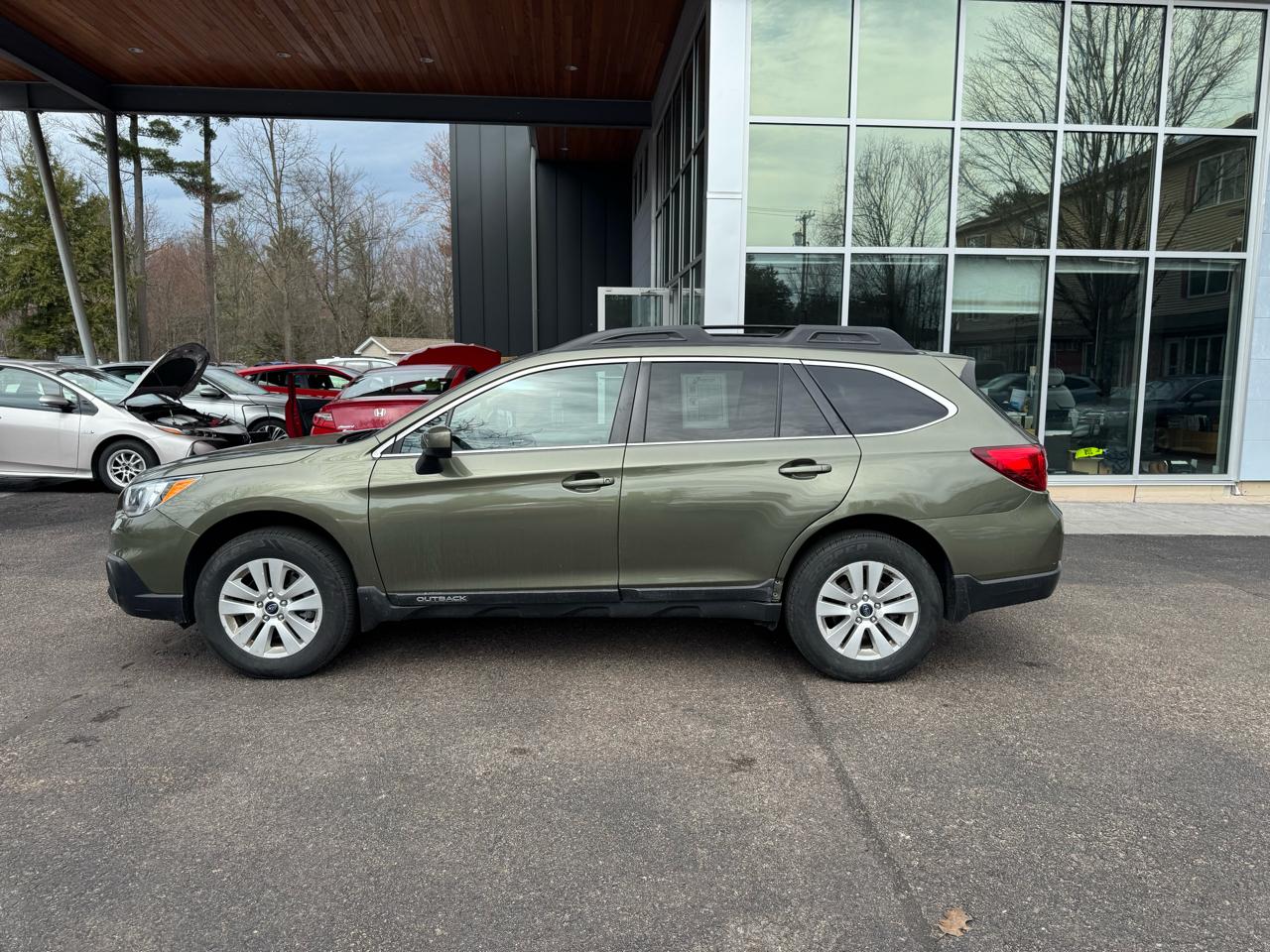 Subaru Outback Premium 4D Wagon 2017