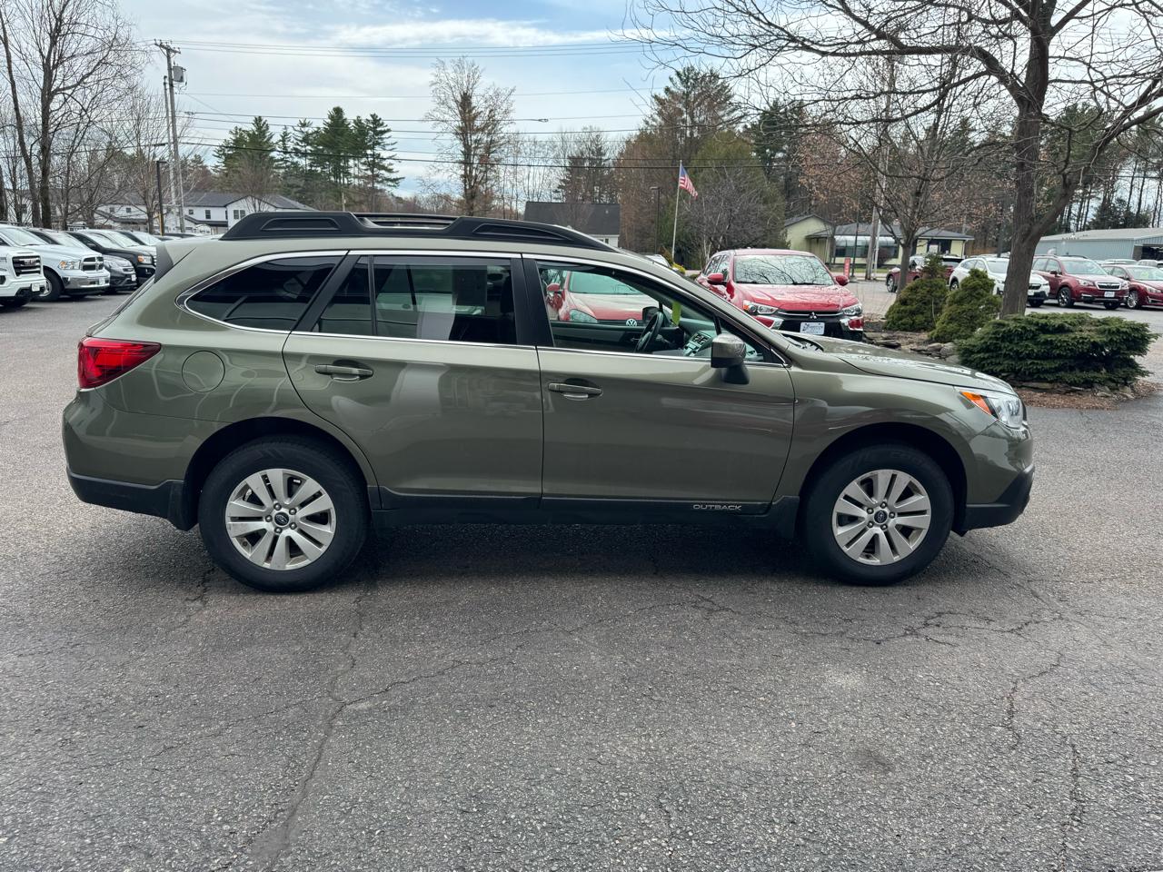 Subaru Outback Premium 4D Wagon 2017