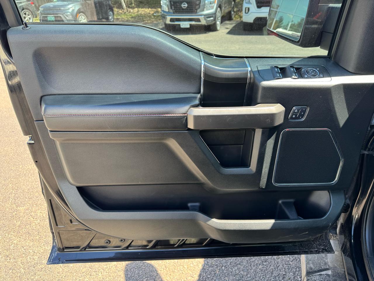 Ford F150 Lariat Supercrew 4WD 145 2018