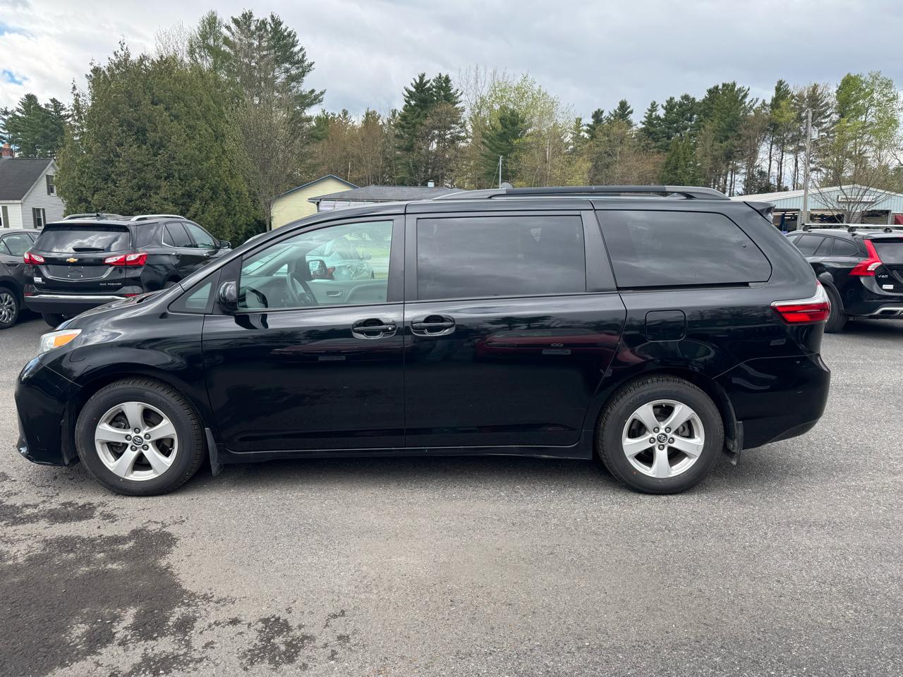 Toyota Sienna LE 5D Wagon 8 Pass 2020