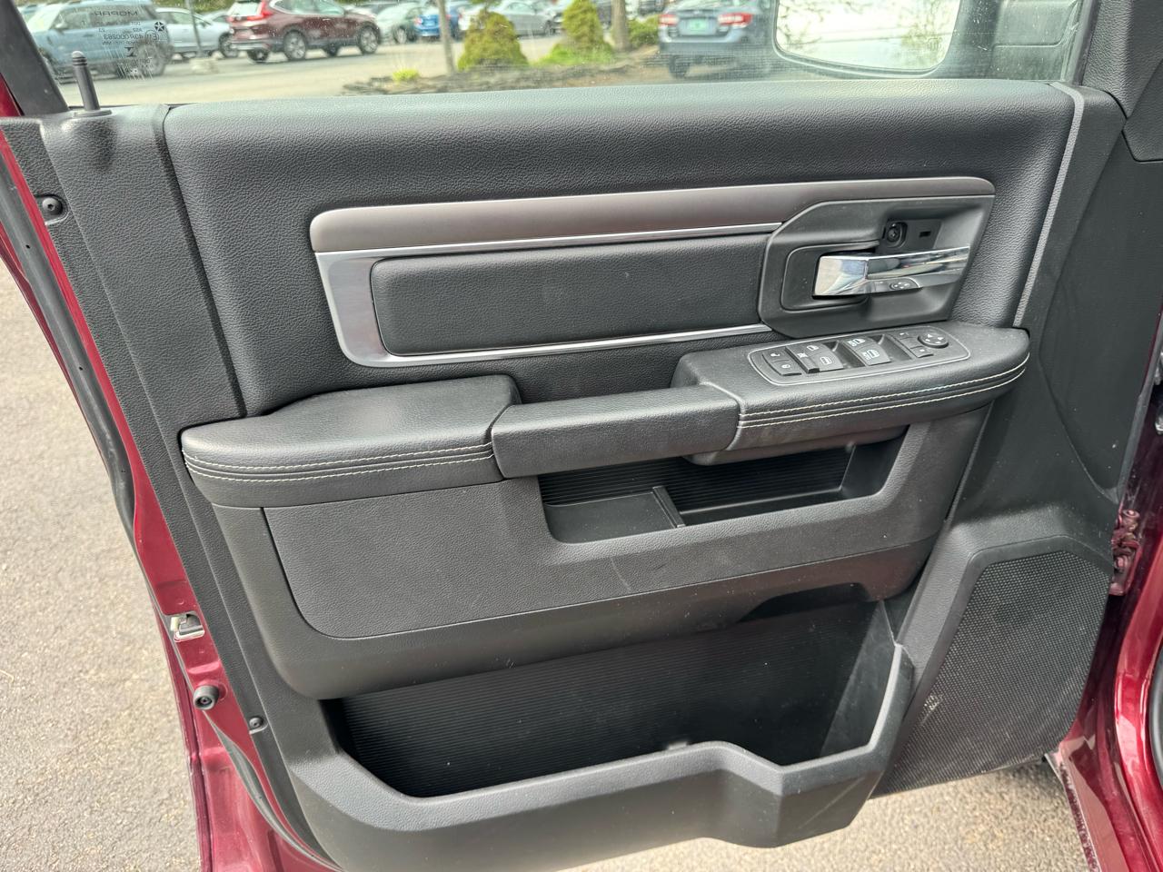 RAM 1500 DS Warlock Quad Cab 4WD SWB 2021