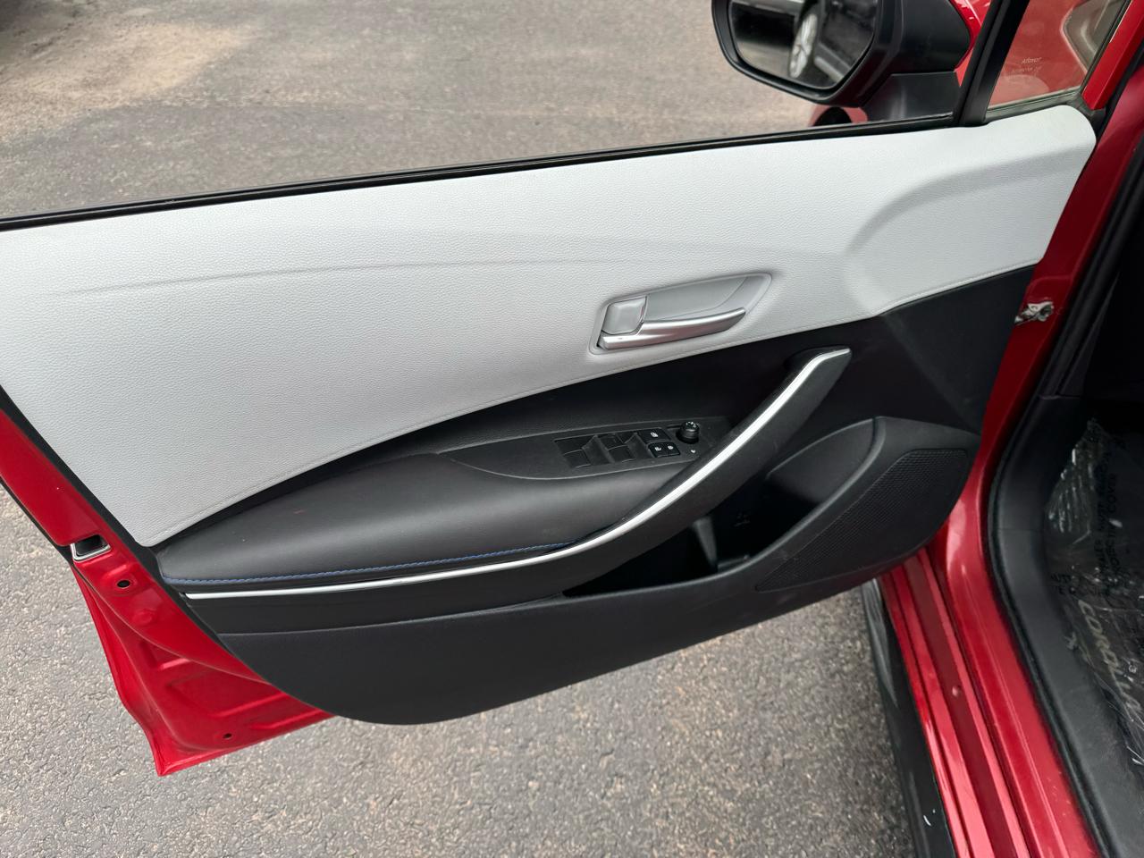 Toyota Corolla SE 4D Sedan at 2020