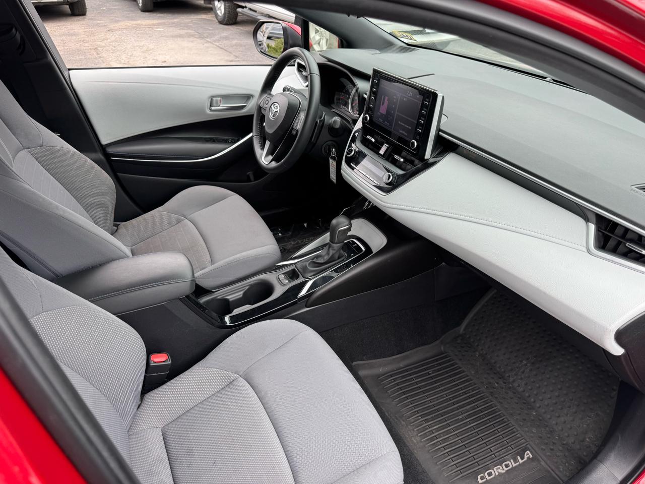 Toyota Corolla SE 4D Sedan at 2020