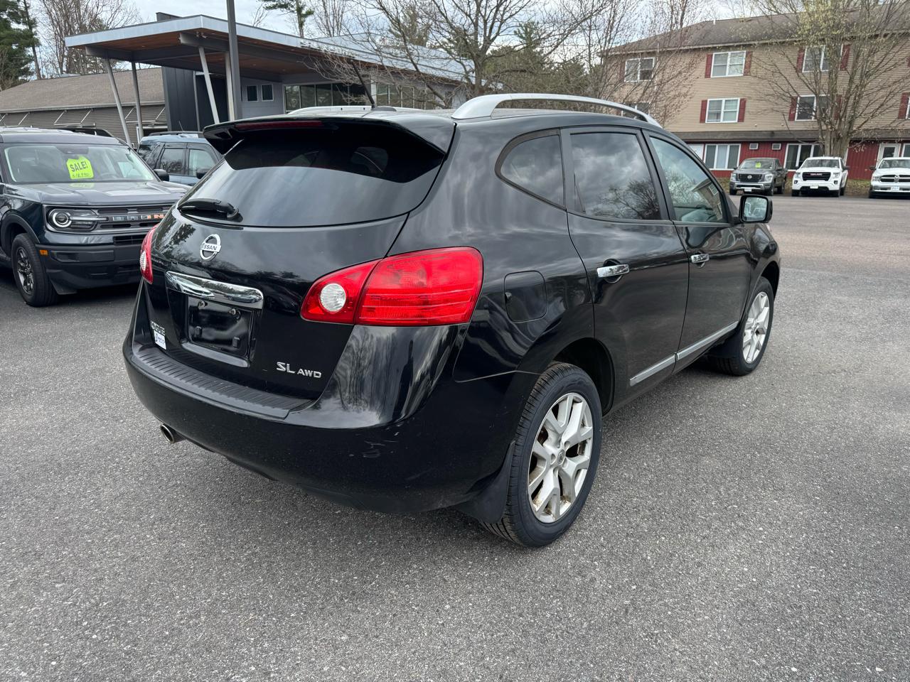 Nissan Rogue SL 4D SUV AWD 2013
