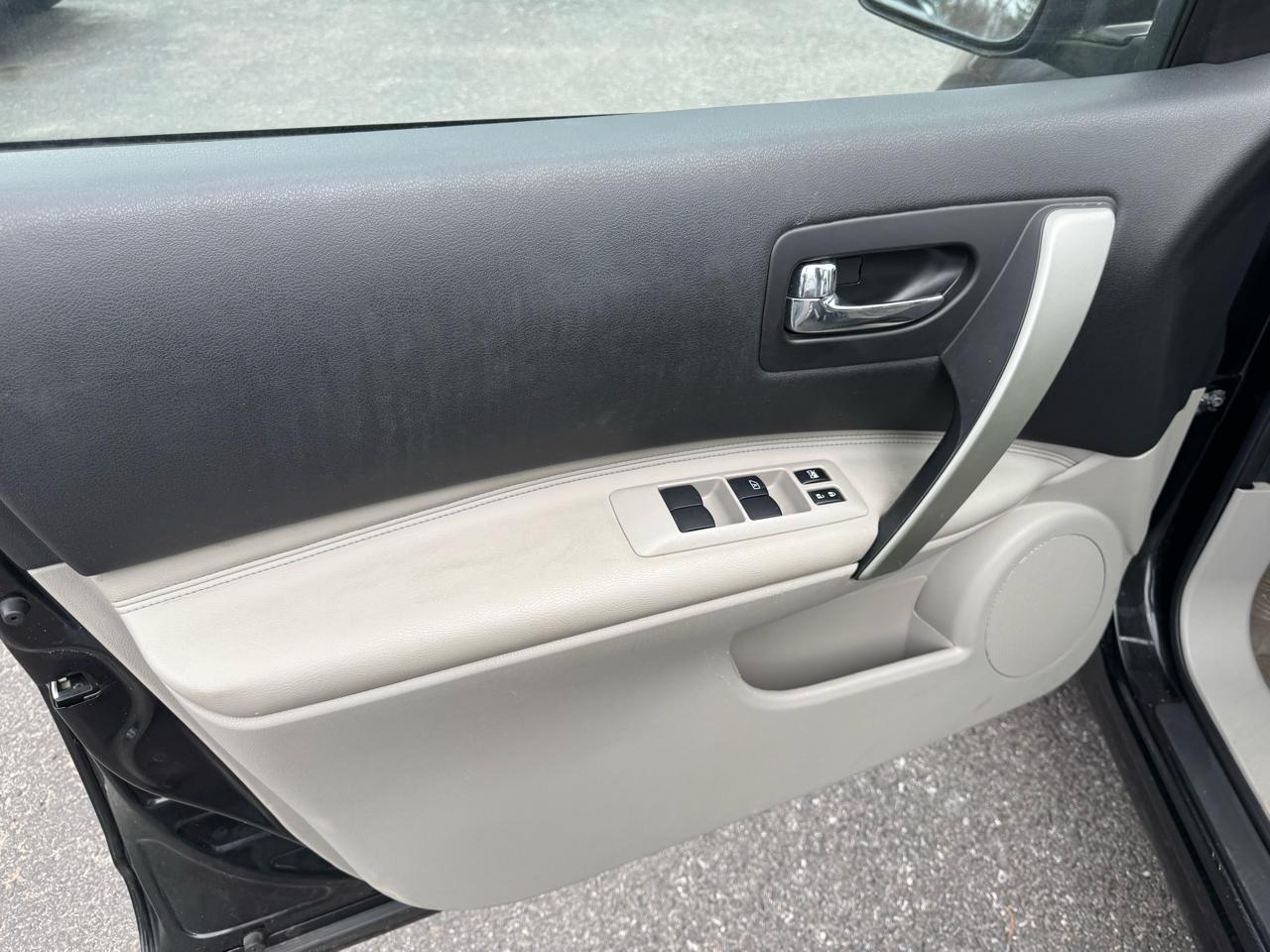 Nissan Rogue SL 4D SUV AWD 2013