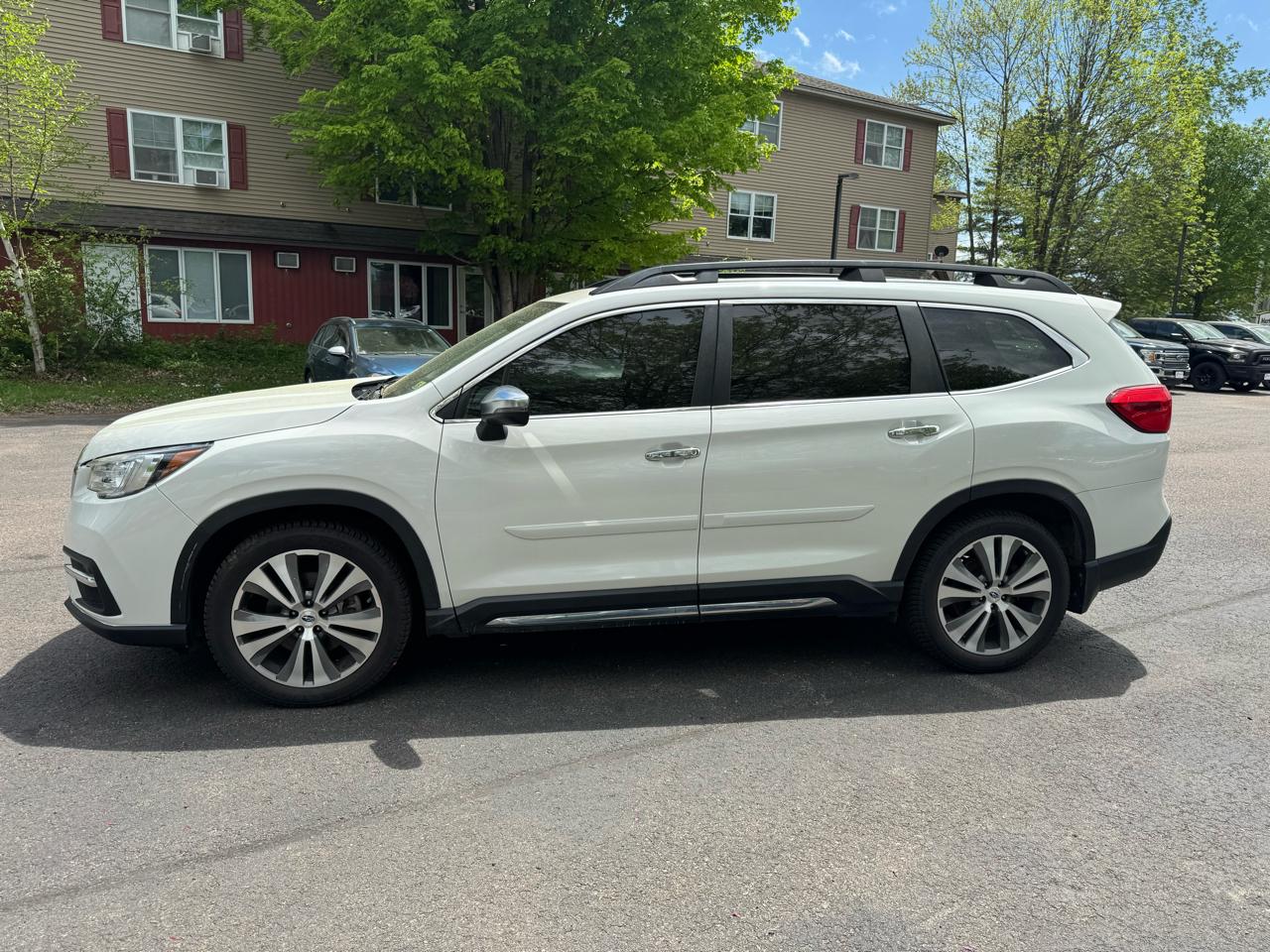 Subaru Ascent Touring 4D SUV 7-Passenger 2021