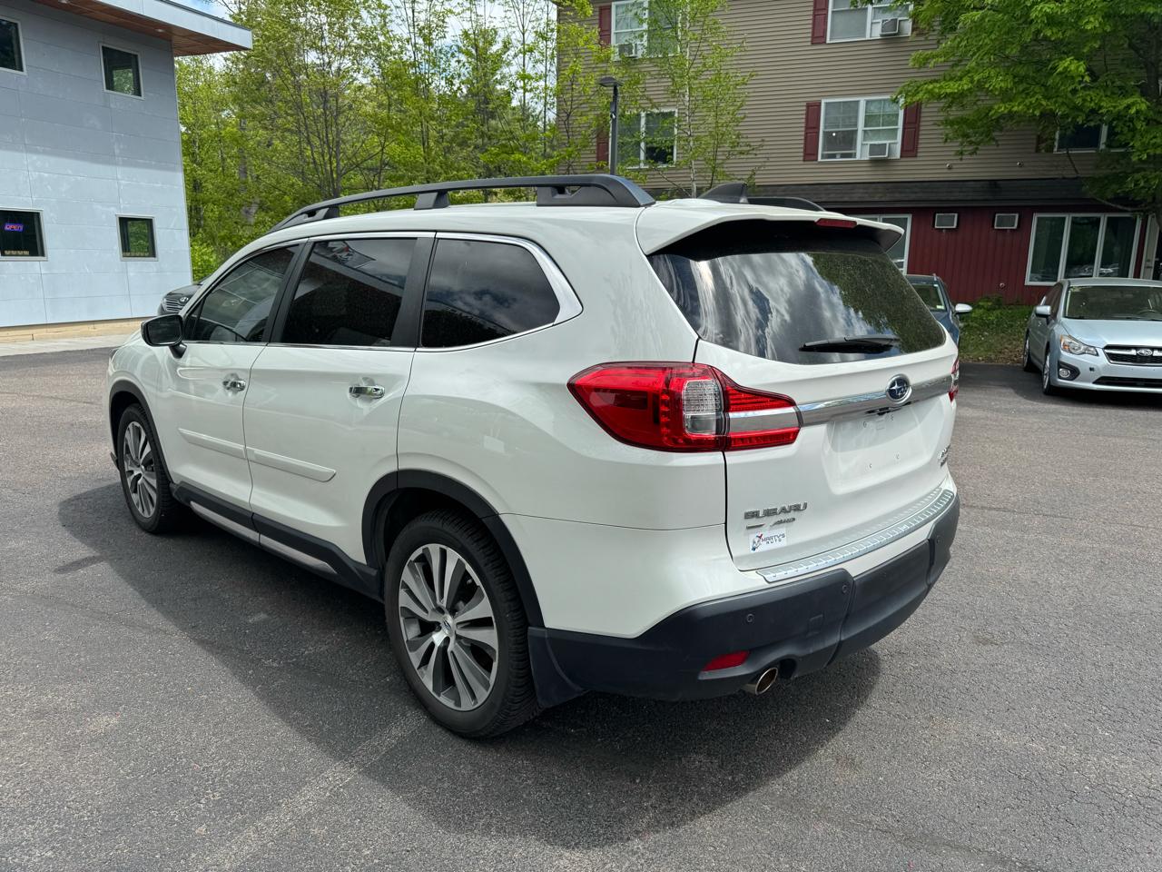 Subaru Ascent Touring 4D SUV 7-Passenger 2021
