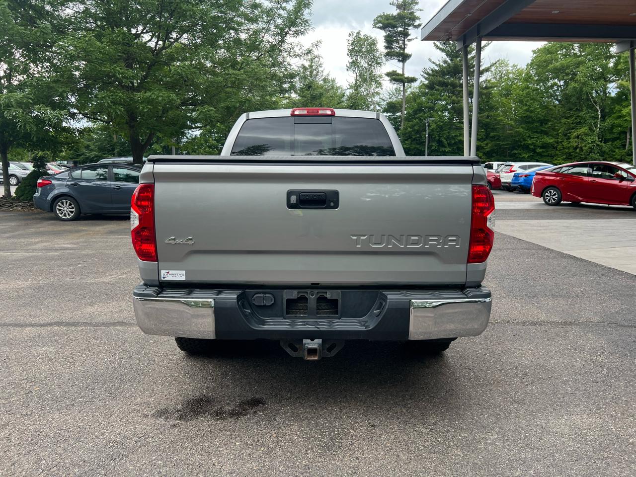Toyota Tundra SR5 Double Cab 4WD 2016