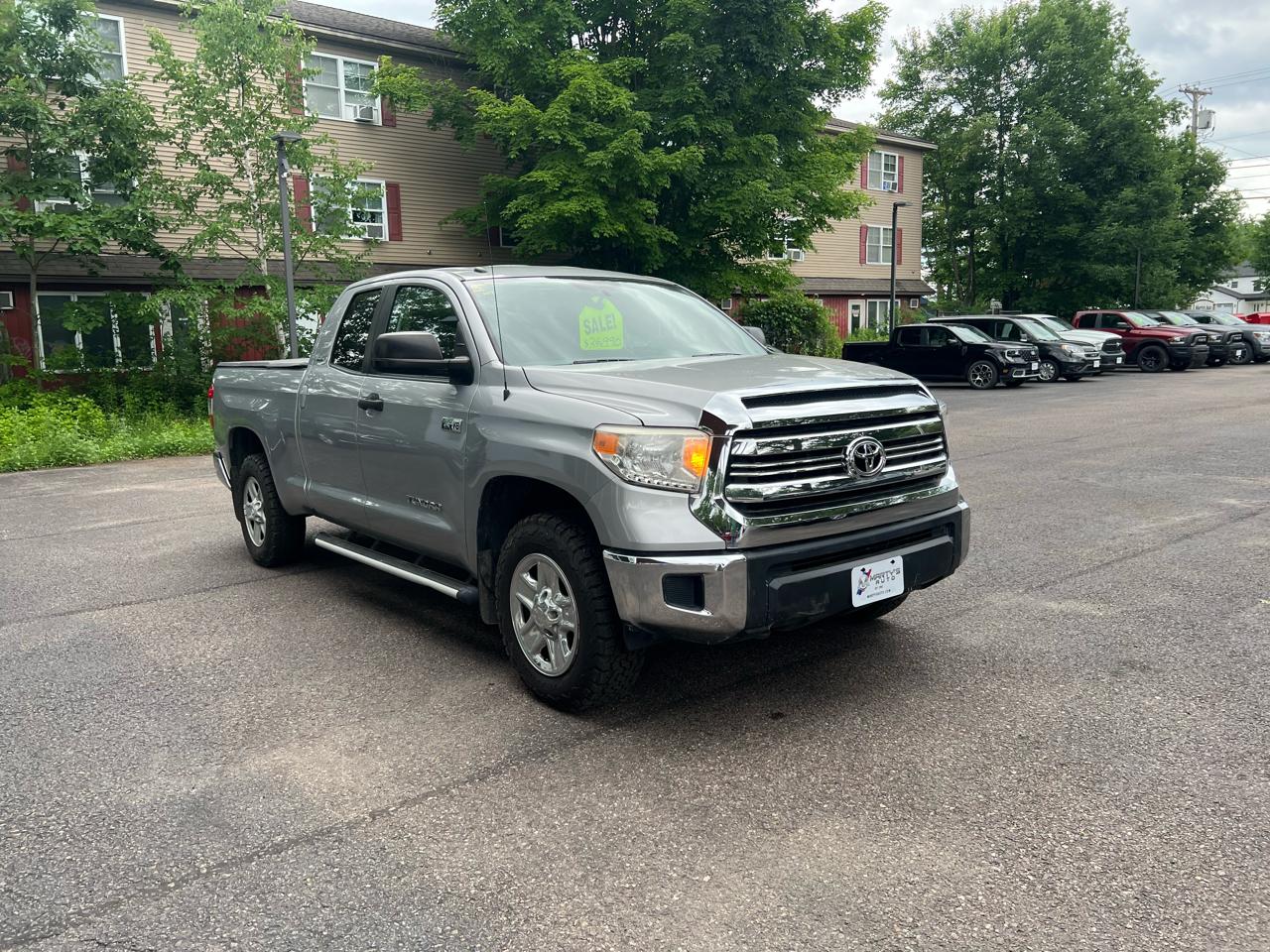 Toyota Tundra SR5 Double Cab 4WD 2016