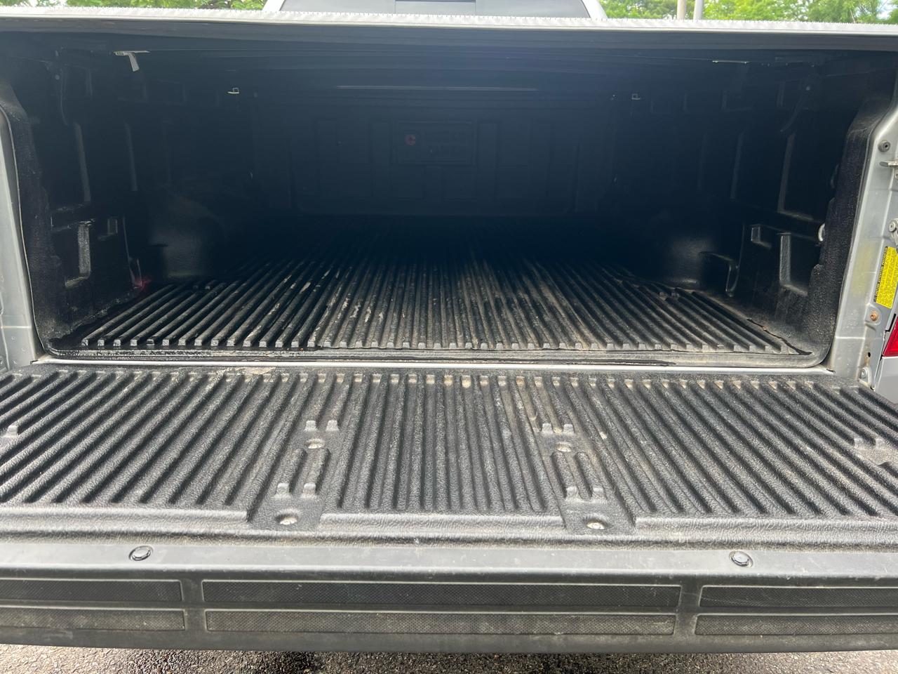 Toyota Tundra SR5 Double Cab 4WD 2016
