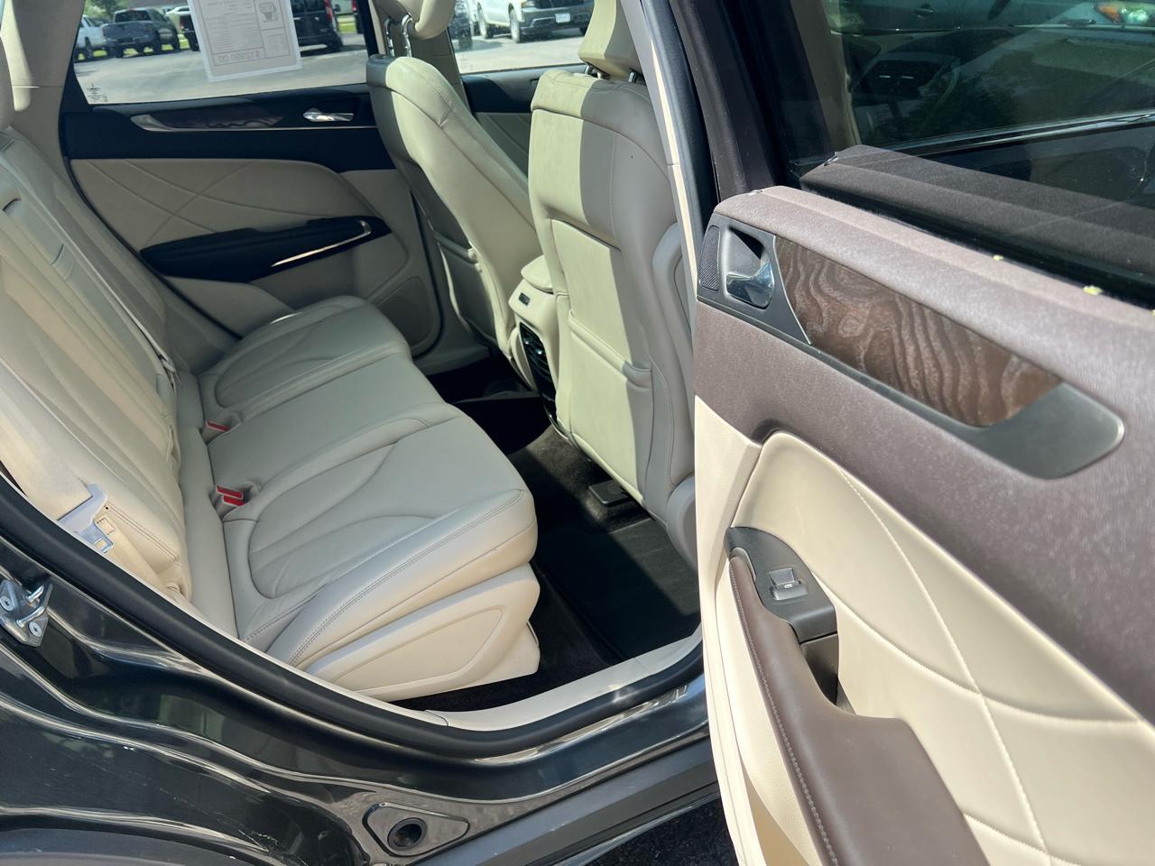 Lincoln MKC Reserve 4D SUV AWD 2017