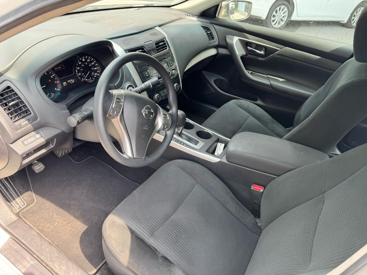 Nissan Altima Base 4D Sedan 2015