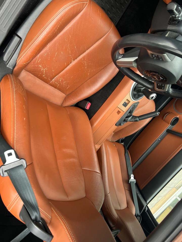 Mazda MX-5 Miata 2D Convertible 2006