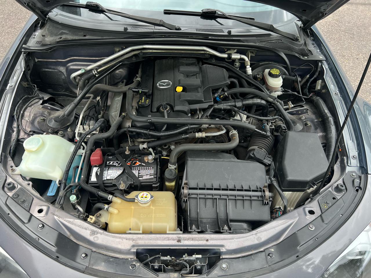 Mazda MX-5 Miata 2D Convertible 2006