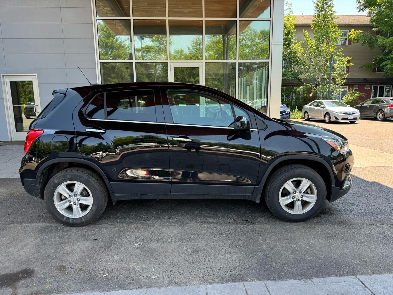 Chevrolet Trax LS 4D SUV AWD 2020