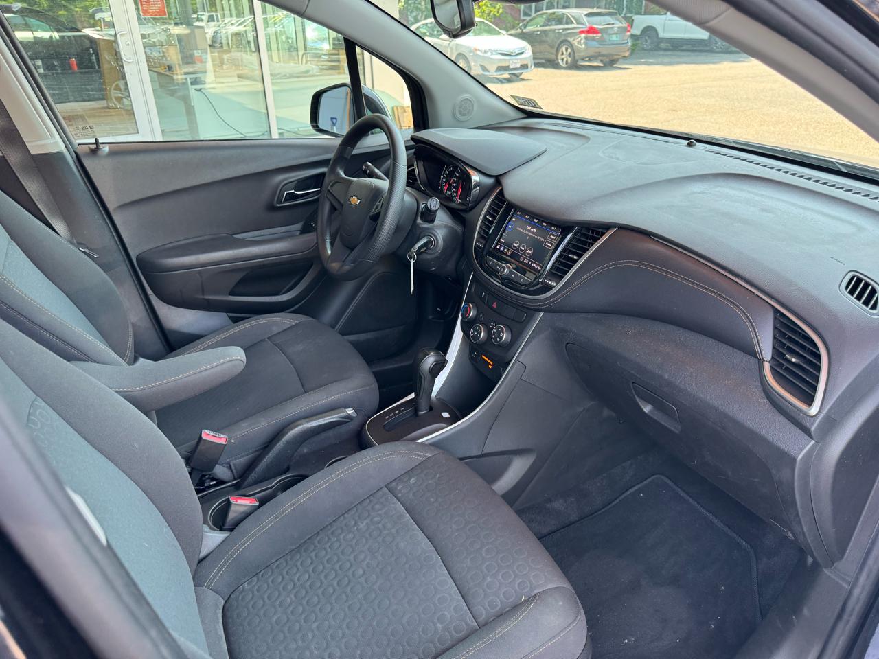 Chevrolet Trax LS 4D SUV AWD 2020