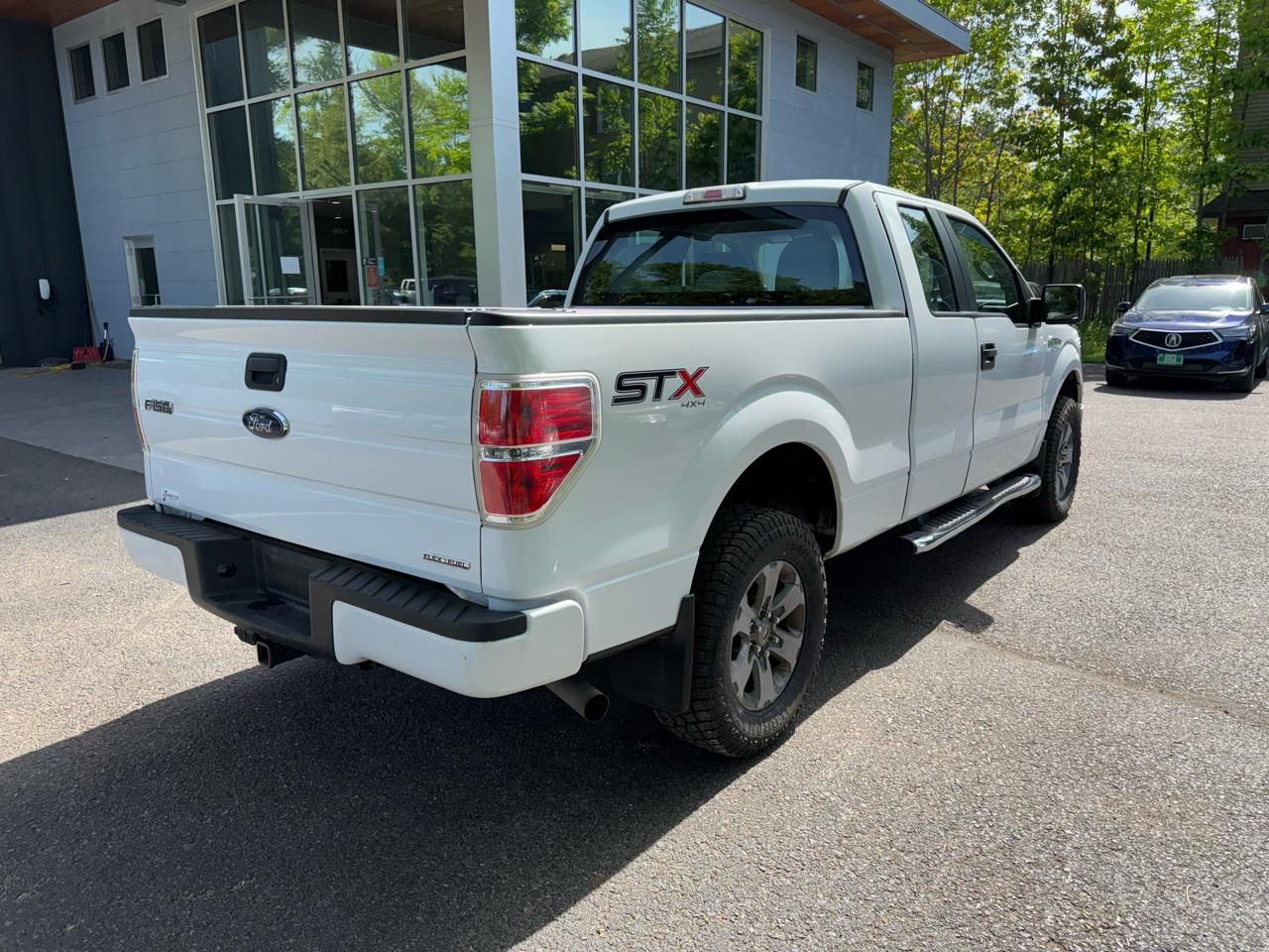 Ford F150 STX Supercab 4WD 2014