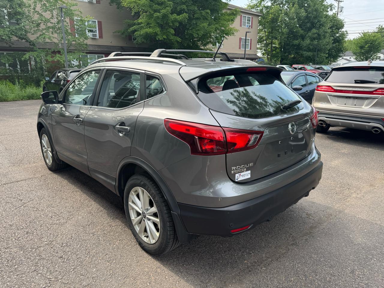 Nissan Rogue Sport SV 4D SUV AWD 2019