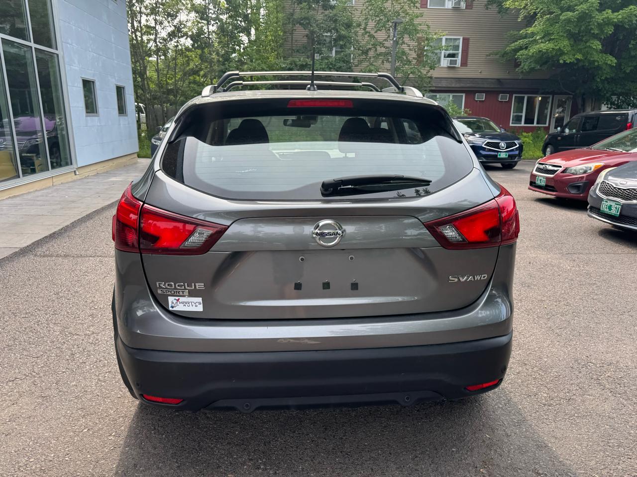 Nissan Rogue Sport SV 4D SUV AWD 2019