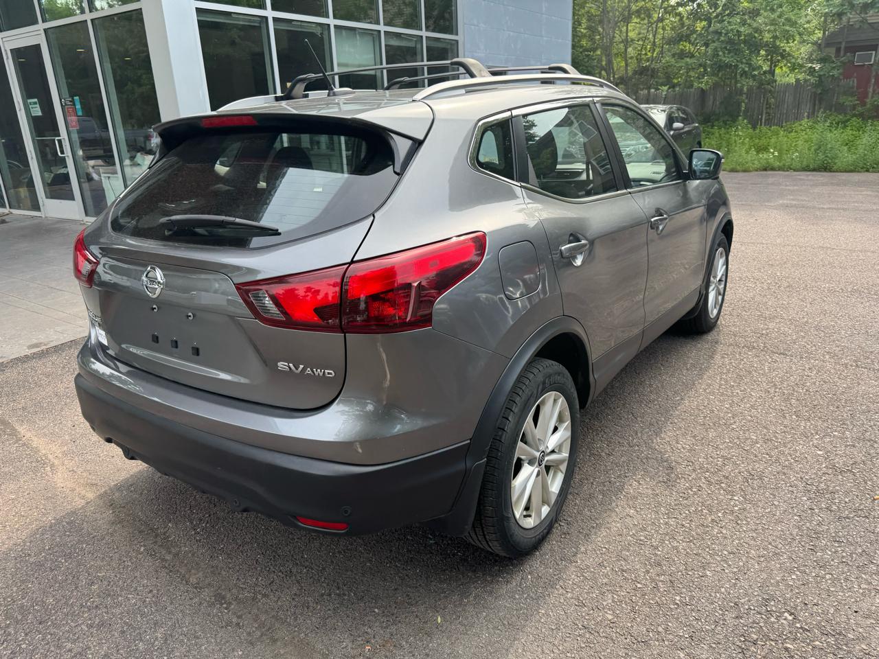 Nissan Rogue Sport SV 4D SUV AWD 2019