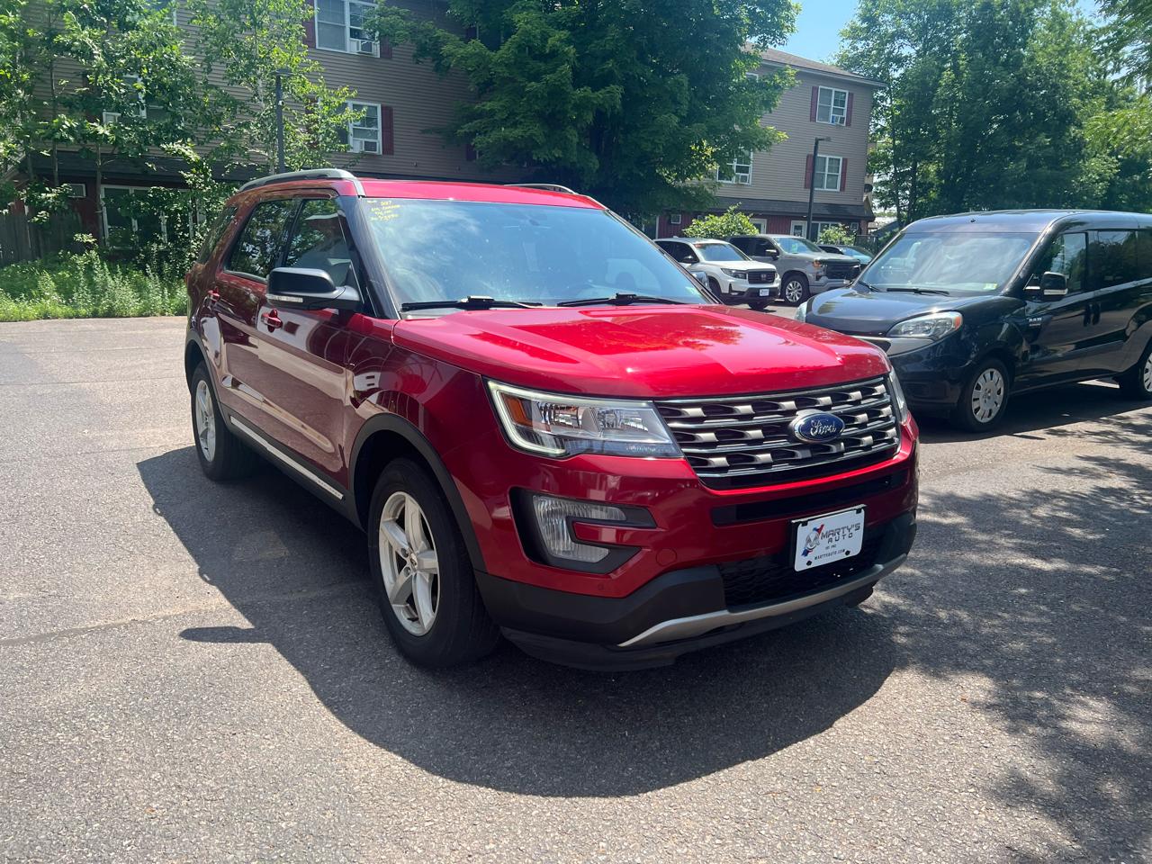 Ford Explorer XLT 4D SUV 4WD 2017