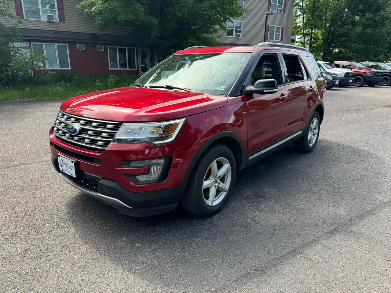 2017 Ford Explorer XLT 4D SUV 4WD