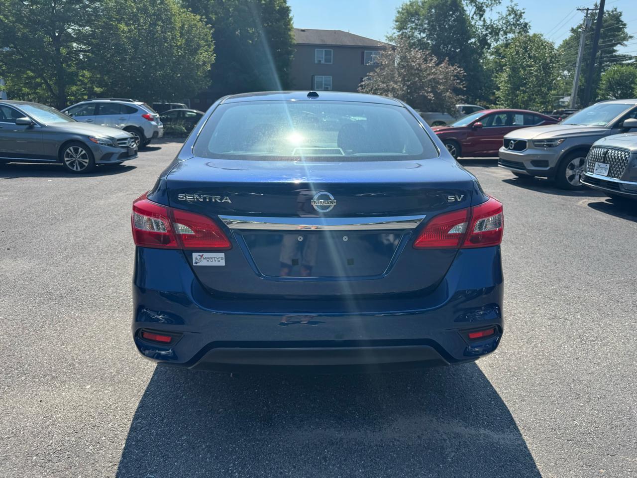 Nissan Sentra SV 4D Sedan 2018